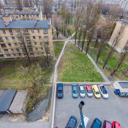 Просторная Однокомнатная Квартира Возле Скоростного Трамвая Kiew Exterior foto